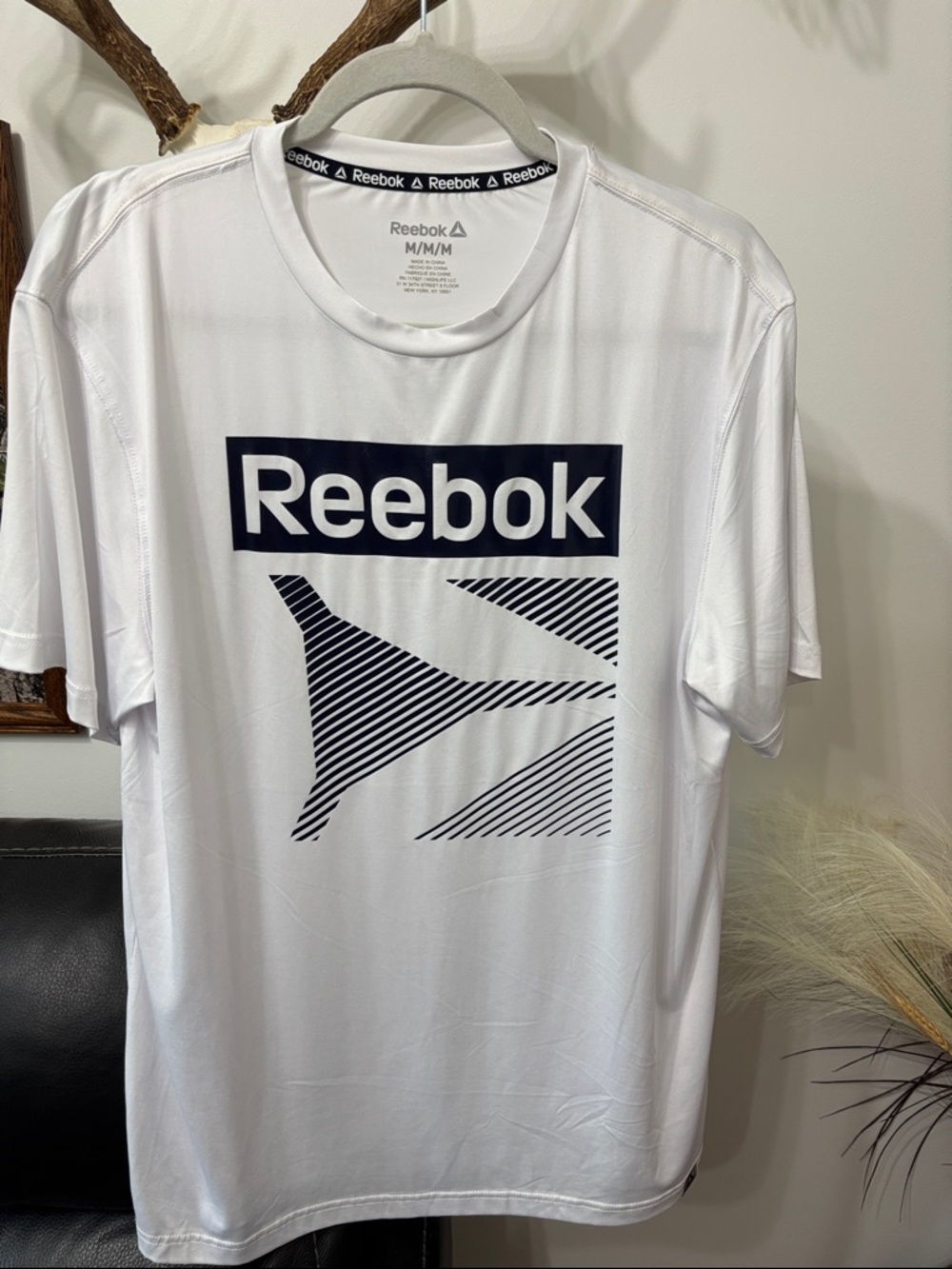 Reebok White Short Sleeve Tee with Navy Logo Graphic